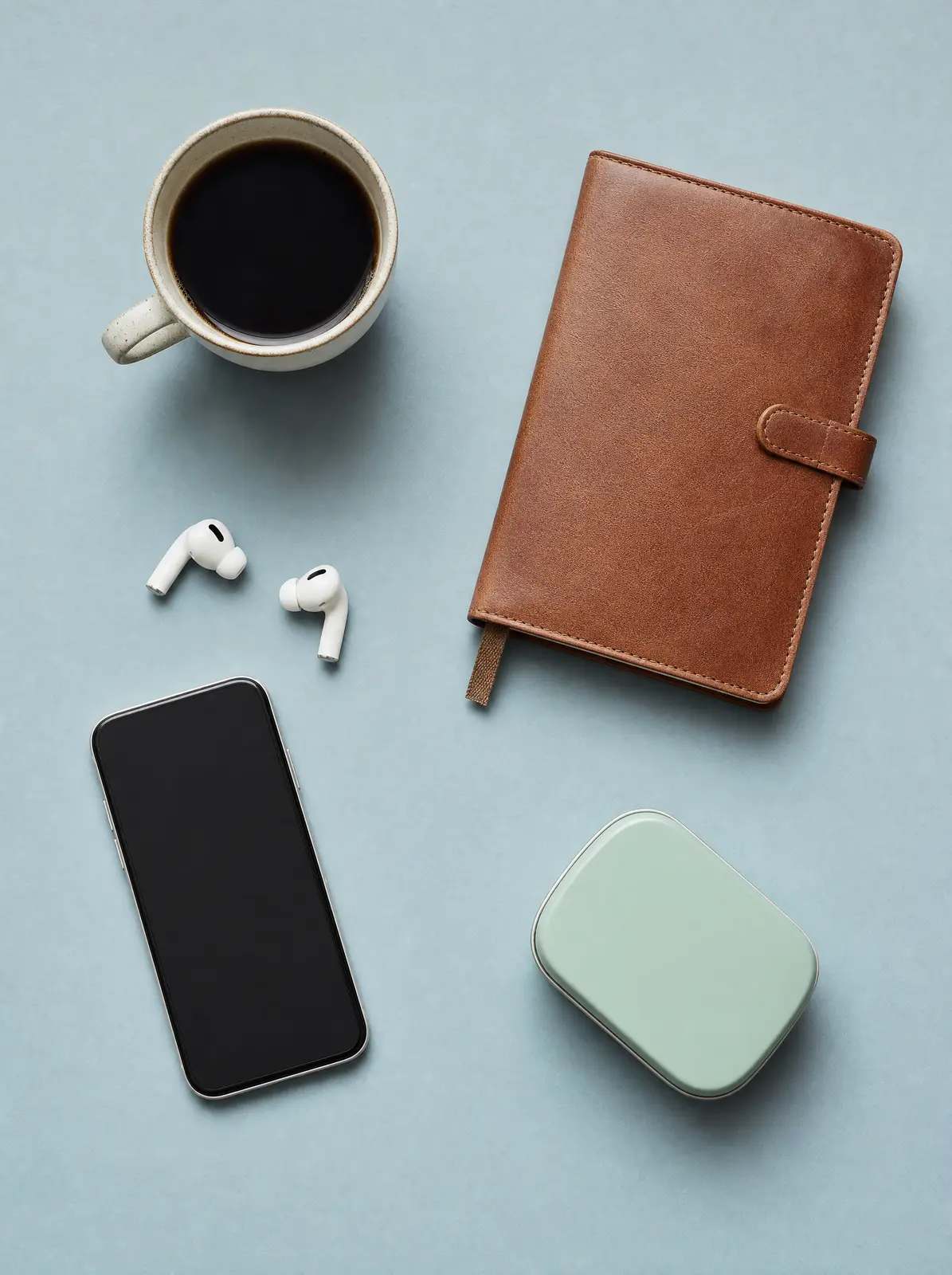 Floe alongside the daily work essentials